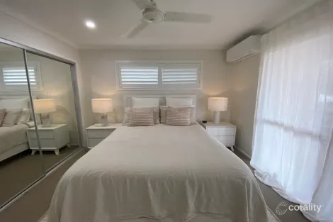 Property photo of 4/13 Bruce Avenue Paradise Point QLD 4216