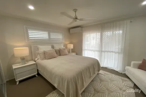 Property photo of 4/13 Bruce Avenue Paradise Point QLD 4216