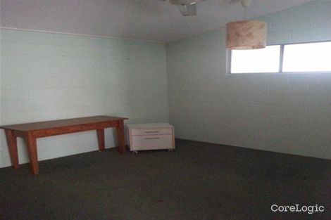 Property photo of 2/47 Owen Jenkins Drive Sarina Beach QLD 4737