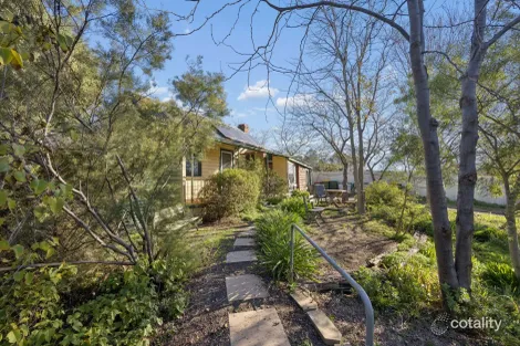 266 Binalong St, Harden, NSW 2587