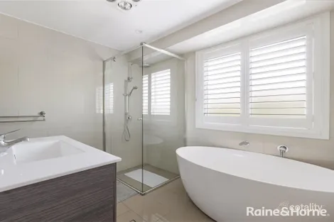 Property photo of 8 Knight Place Llanarth NSW 2795