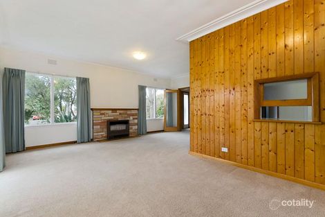 Property photo of 8 Highview Parade Hamlyn Heights VIC 3215