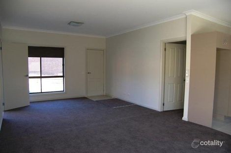 Property photo of 2/11 Caleb Close Golden Square VIC 3555