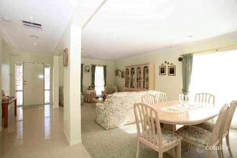 Property photo of 8 Messina Crescent Point Cook VIC 3030