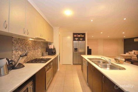 Property photo of 16 Brushwood Circuit Roxburgh Park VIC 3064