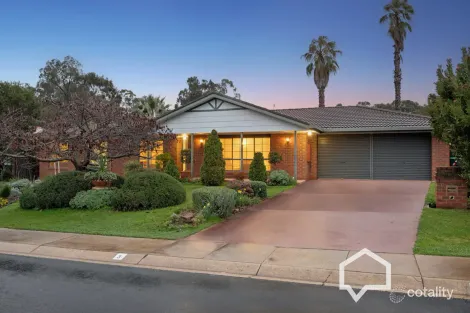 Property photo of 3 Yeramba Close Strathdale VIC 3550