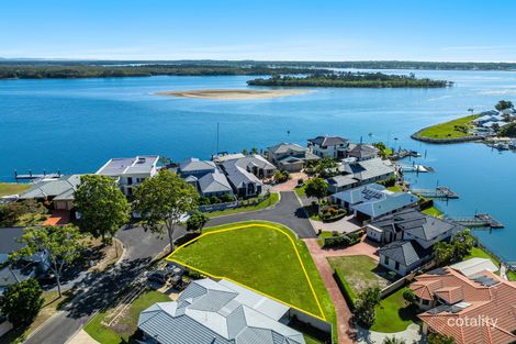 Property photo of 6 Edgewater Close Yamba NSW 2464