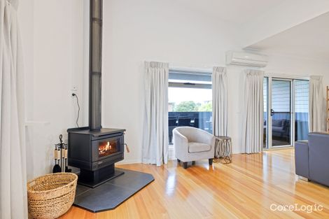 Property photo of 33 Grampian Boulevard Cowes VIC 3922