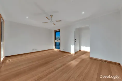 Property photo of 3 Argyll Circuit Melton West VIC 3337