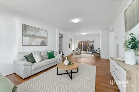 Property photo of 5 Winton Grange Point Cook VIC 3030