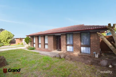 Property photo of 31 Saxonwood Drive Narre Warren VIC 3805