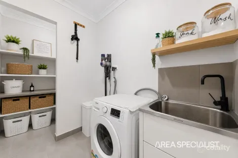 Property photo of 230 Princes Highway Beaconsfield VIC 3807