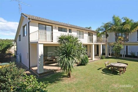 Property photo of 15 Marjorie Crescent Batehaven NSW 2536