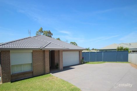 Property photo of 6 Burnett Close Hunterview NSW 2330
