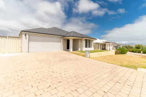 Property photo of 65 Karril Turn Yanchep WA 6035