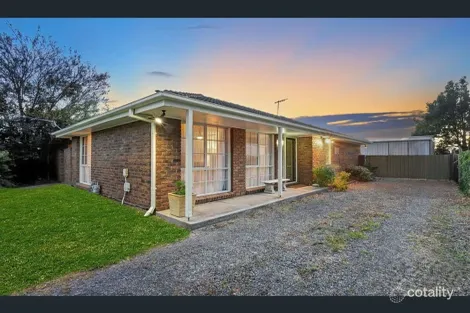 Property photo of 118 Circle Drive South Cranbourne VIC 3977