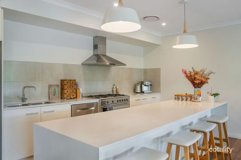 Property photo of 5 Koala Close Ewingsdale NSW 2481