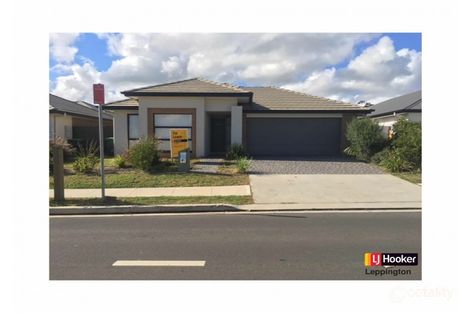 Property photo of 4 The Hermitage Way Gledswood Hills NSW 2557