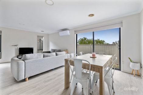 Property photo of 4 Farrow Place Maddingley VIC 3340