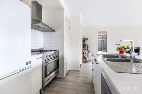 Property photo of 4 Farrow Place Maddingley VIC 3340