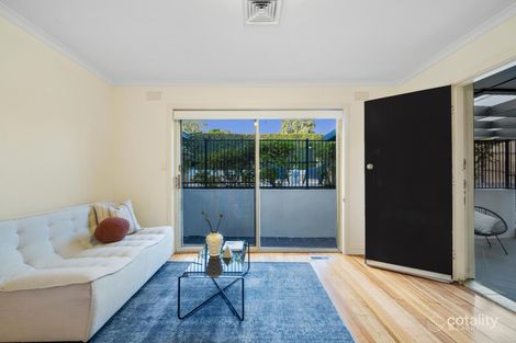 Property photo of 121 St James Road Rosanna VIC 3084
