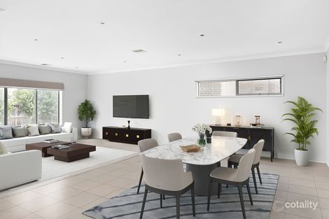 Property photo of 33 Boathouse Drive Caroline Springs VIC 3023