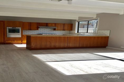 Property photo of 10 Falk Avenue Reservoir VIC 3073