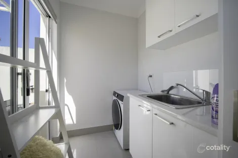 Property photo of 35A Maroog Way Nollamara WA 6061