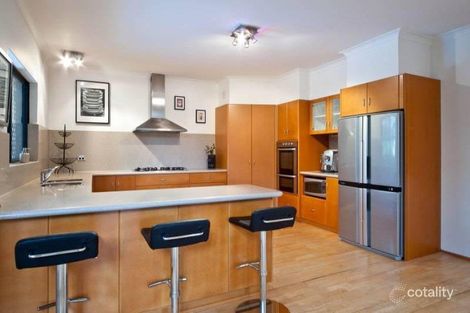 Property photo of 31 Honeyeater Circle Wembley WA 6014