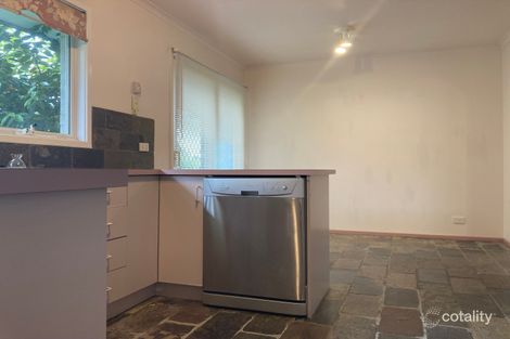 Property photo of 2/10 Winbourne Road Mount Waverley VIC 3149