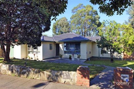 9 Green Ave, Kingsbury, VIC 3083