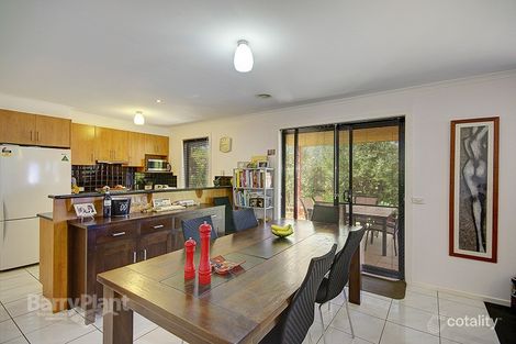 Property photo of 17 Springhurst Crescent Grovedale VIC 3216
