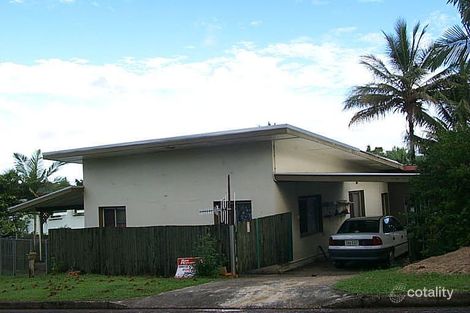 9 Hyatt St, Tully, QLD 4854