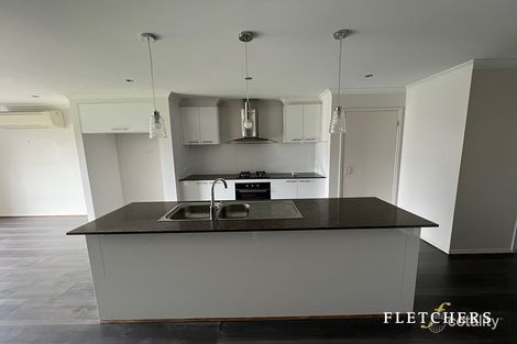 Property photo of 23 Mariposa Grove Cranbourne VIC 3977