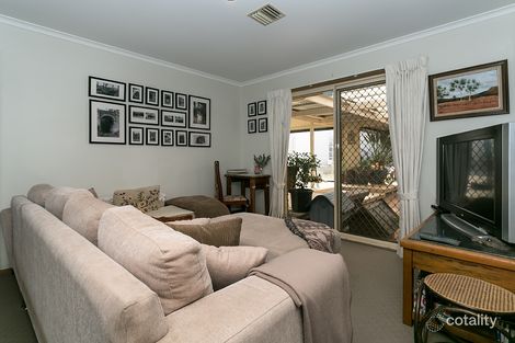 Property photo of 8 Becker Close Melton West VIC 3337