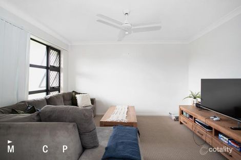 Property photo of 16 Hinkler Court Rural View QLD 4740