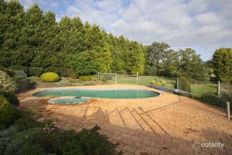 Property photo of 11 Fadaro Crescent Warrandyte South VIC 3134