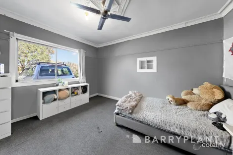 Property photo of 76 Helen Street St Albans VIC 3021