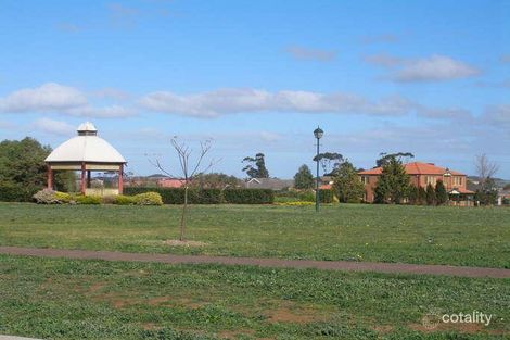 Property photo of 18 Pelham Crescent Wyndham Vale VIC 3024