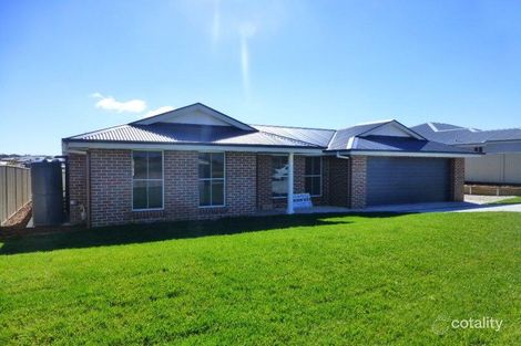 Property photo of 5 Coates Drive Kelso NSW 2795