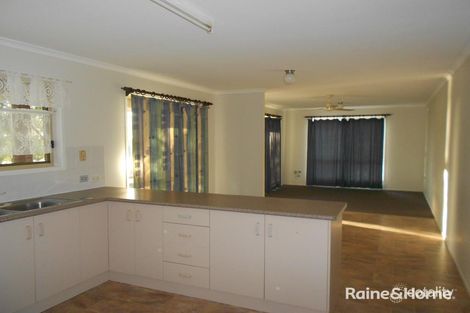 1/35 Watt St, West Gladstone, QLD 4680