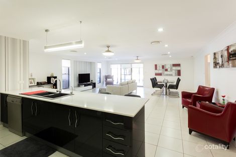 Property photo of 27 Kirkwood Crescent Colebee NSW 2761