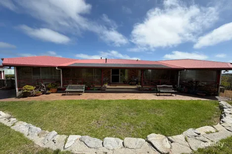 36 Huxley St, Currie, TAS 7256