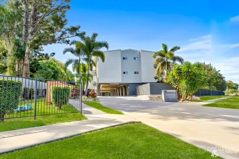 Property photo of 4/39 Scenic Highway Cooee Bay QLD 4703