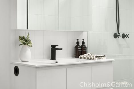 Property photo of 2/36 Burns Street Elwood VIC 3184