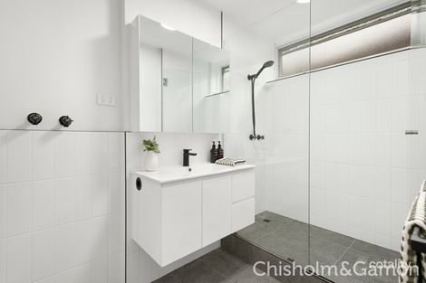 Property photo of 2/36 Burns Street Elwood VIC 3184