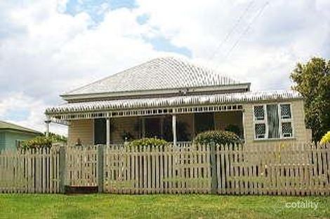 15 Christmas St, North Toowoomba, QLD 4350