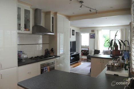 Property photo of 8 Gareth Court Glen Waverley VIC 3150