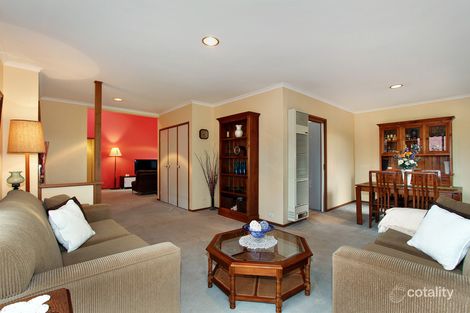 Property photo of 4 The Loch Croydon Hills VIC 3136