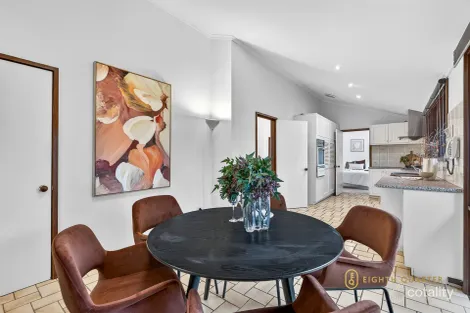 Property photo of 18 Burgundy Drive Doncaster VIC 3108